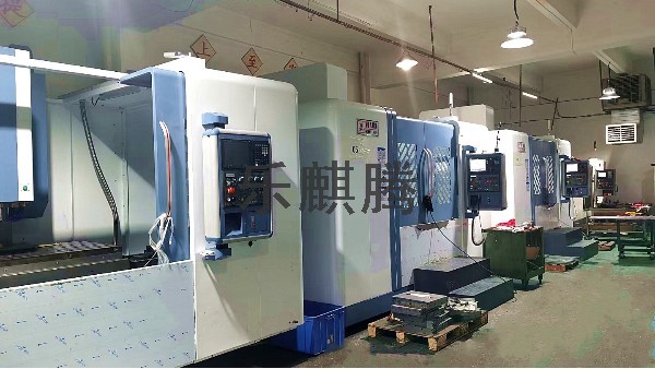 CNC加工中 心廠家友情提示：在驗(yàn)收產(chǎn)品時(shí)需注意以下問(wèn)題