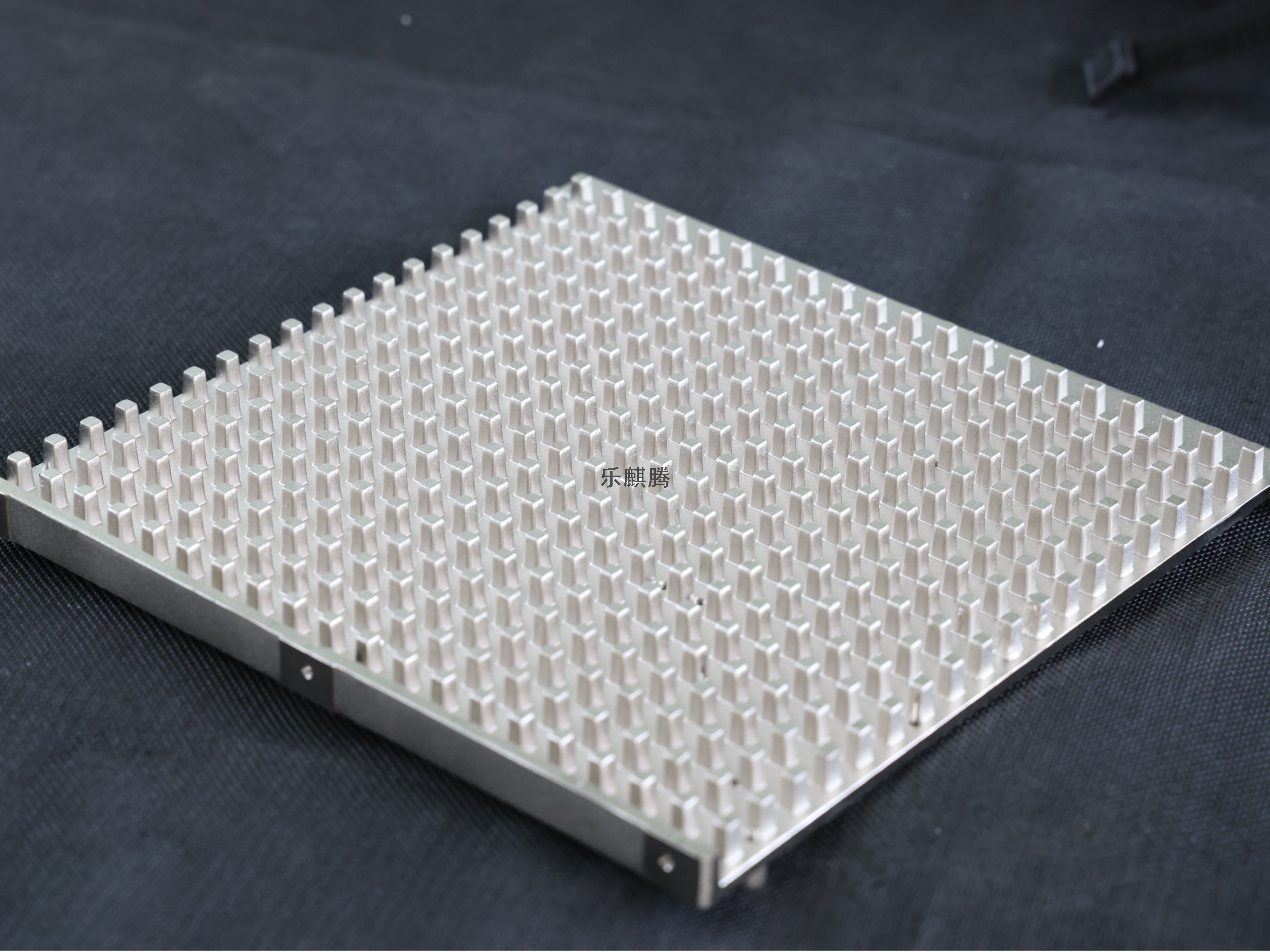 關(guān)于直線導(dǎo)軌的清掃方法。