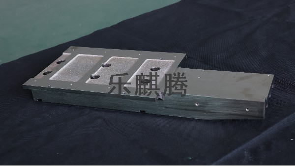 半導體設備加工